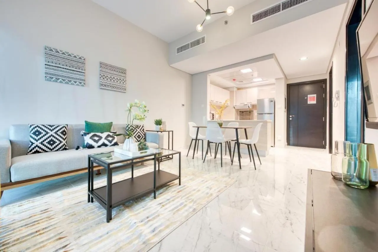 Elite Lux Holiday Homes - Cozy & Stylish 1 Bedroom With Huge Pools & World Class Gym Dubai Apartment