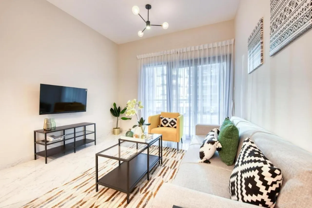 Elite Lux Holiday Homes - Cozy & Stylish 1 Bedroom With Huge Pools & World Class Gym Dubai 0*,  United Arab Emirates